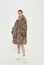 Load image into Gallery viewer, Oversized hoodie（leopard）
